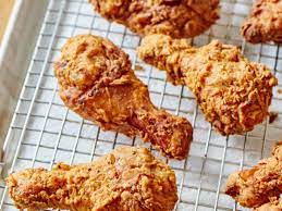 Ayam rasa rangup kat luar, malah berjus kat dalam. Tips Ayam Goreng Rangup Dan Crispy Sinaran Wanita