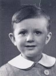 Kahn Family History: Last Name Origin & Meaning