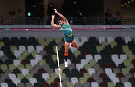 Salto com vara m (plural saltos com vara). Fn1p3ihrnh1idm