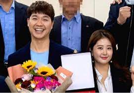 중국, '물백신' 논란에 30개국 정상 우리 백신 공개 접종 미 시카고 교육청, 새 학기 마스크 착용·거리두기 의무화 2viywt73fbikdm