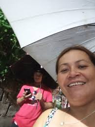 pwesto tyo sa talipapa...khit umuulan tuloy prin....ulan klang msipag kmi  .arooooossh