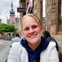 20+ "Lisa Desmet" profiles