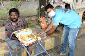 When you are homeless, food is not always easy to come by. Feed The Hungry Homeless People In India Globalgiving