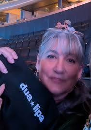 A secret only a few people know about me: I. Love. Pop. Music. Especially  the kind you can dance to. I don't, however, sing or dance in public. But  alone? Oh, how