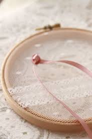 Porte Alliances Bois Tambour Plumetis Etsy Couture Beading Etsy Wedding