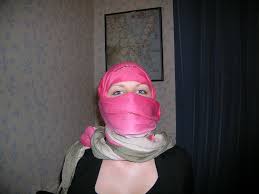 Geography, people, demographics, politics, and history before and after islam, with emphasis on demystifying the region, eliminating stereotypes, and providing illuminating context for issues of the day. Fria Moderata Talibaner Burqa Istallet For Burke For Att Flickr