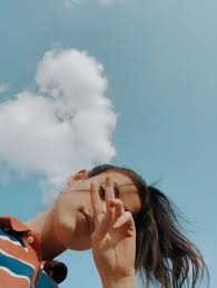 Scopri ricette, idee per la casa, consigli di stile e altre idee da provare. Cloudy Morning Selfie Poses Instagram Instagram Pose Photography Poses