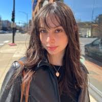 Isabella Kirk's Instagram, Twitter & Facebook