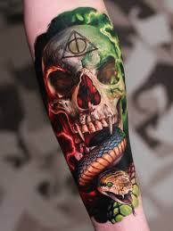 A dark mark tattoo will let the world know that you think it's fun to do bad things. Ramon On Twitter Anna Kriuchkova Dark Mark Harry Potter Tattoo Ink Art