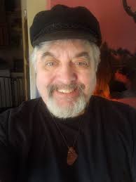 Hand-polishing vs tumbling polishing for rock shape