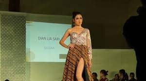Facebook is showing information to help you better understand the purpose of a page. Batik Fashion Show Youtube