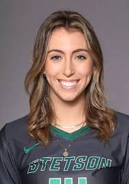 Lauren Della's Instagram, Twitter & Facebook