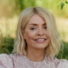 Debra Stockdale's Instagram, Twitter & Facebook