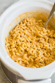 This Crock Pot Mac And Cheese Is Super Simple And Has Amazing Flavor No Boiling Required Just Crockpot Recipes Slow Cooker Recipes Crockpot Mac And Cheese