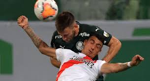 Hora, formaciones y cómo verlo en vivo en la tarde de este domingo, river plate recibirá a aldosivi de mar del plata en el monumental en la última fecha de la zona de grupos de la copa de la liga, donde está obligado a ganar para pasar de ronda. Palmeiras Vs River Plate Salieron Los Audios Del Var