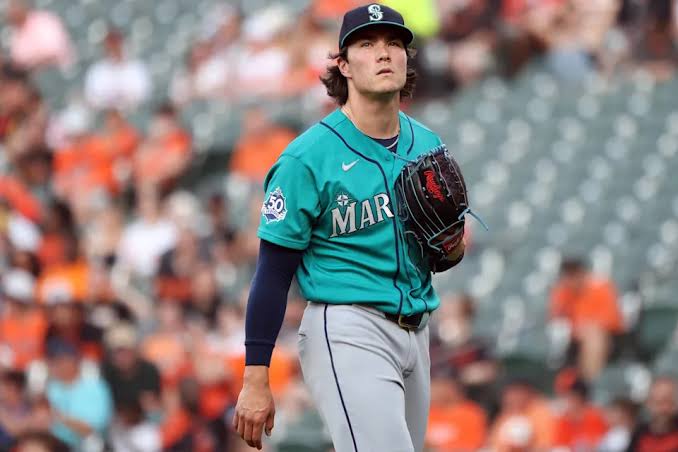 Bryan Woo Urges Mariners to Take Responsibility Ahead of MLB Trade Deadline - Yahoo Sports