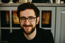 Hudobník Graeme Mark Donaldson: Mám doktorát z biomedicíny, ale radšej  spievam na ulici v Trnave — Denník N