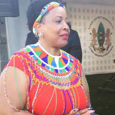 Ruler zwelithini kabhekuzulu, who kicked the container on march 12, at 72 years of age at durban's inkosi chief albert luthuli hospital, dealt with the zulu country for practically 50 years. South Africa List And Photos Of King Goodwill Zwelithini S Wives And Children Tuko Co Ke