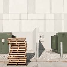 They usually are picked up very quickly. Five Great Places To Find Free Or Low Cost Pallets