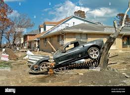 Clean up after katrina hi-res stock photography and images