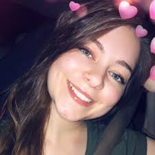 Samantha Sasser's Instagram, Twitter & Facebook