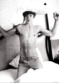 Make Your Day A Little Bit Hotter Take A Look At Chanyeol S Abs Channel K