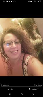 Just stopping by too say hello and see what it do...I'm a free women in  az...