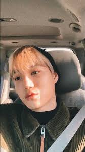 Pin Oleh Chan Hyun Di Kim Jongin Selebritas Chen Orang