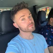 Dustin Patrick Ellis (@iamdustinellis)