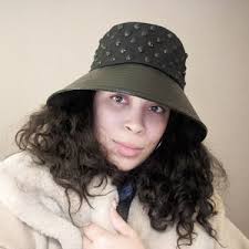 Sombrero de cubo de lentejuelas de los años 60