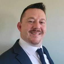 My 2nd book review and this time it's from Robin Sharmas 5am Club.