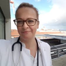 Dazu absolviert der arzt nach dem medizinstudium im rahmen der tätigkeit als assistenzarzt eine facharztausbildung. Dr Theresa Gross Facharztin Innere Medizin Und Nephrologie Stadtisches Klinikum Dresden Friedrichstadt Xing