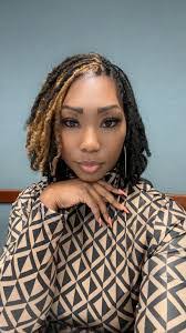 Trina Briggs's Instagram, Twitter & Facebook