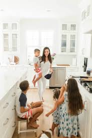 What S It Realy Like Raising 4 Kids In 2020 4 Kids Mom And Baby New Baby Products