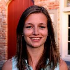 Dana Maes's Instagram, Twitter & Facebook