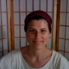 Kelly Houston's Instagram, Twitter & Facebook