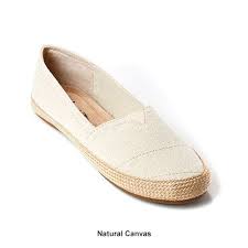 These Mia Amore Shoes Are For Your Laidback Style A Memory Foam Footbed Adds Extra Comfort While A Textured Sole Finis Clothes For Women Shoes Laid Back Style