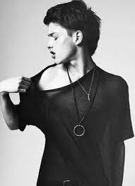 Pin By Julia Plaisted On Style Androgynous Girls Androgynous Androgynous Fashion