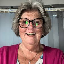 I saw Dr Callum McAllister at Bracken Barrett dentist surgery today