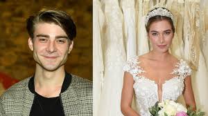 25,888 likes · 428 talking about this. Marek Lambora Uz Podle Vseho Neni Single Herec Pry Randi S Kafe Cz
