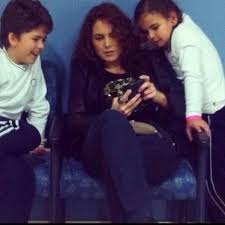 Desde que lucero comenzó su historia como artista, hace más de 37 años, ha mantenido una cuando ya se meten con tus hijos, con tu pareja, ¡con mi señor! Univision Aww Hermoso Tbt De Lucero Con Sus Hijos Jose Manuel Y Lucerito Lucero Facebook