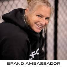 Lee Whitwell's Instagram, Twitter & Facebook