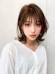 ウルフカット ミディアムレイヤー ナチュラル 外ハネボブ agnos 青山 前髪 後れ毛 顔周りこだわり 北野愛 542387 hair ボブ 外ハネ 美髪 レイヤー ミディアム