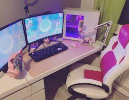 Kawaii Blog Just Showing You My Boyfriend Gaming On My Pink Pc Pc cases can be fancy, budget, or all about performance, and we're taking all of that into consideration. kawaii blog just showing you my