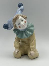 Vintage NAO by Lladro kneeling Clown Joy Jester 1067