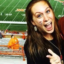 Leeann Hodge's Instagram, Twitter & Facebook