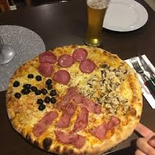 Bu işletme için facebook ve google dahil 3 sosyal paylaşım sayfası, saat, telefon ve daha fazlasını gör. Ristorante Pizzeria Di Santo Pizza Auf Der Weismark 78 Trier Rheinland Pfalz Germany Restaurant Reviews Phone Number Yelp