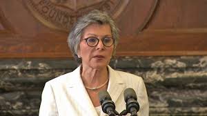 She was born on november 11 in 1940, in new york, united states. Barbara Boxer Talks Isis Threat At La Conference Abc7 Los Angeles