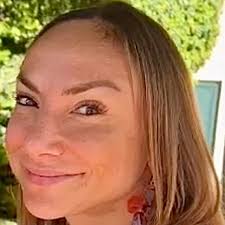 Grad Profile Archive