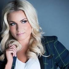 Crystal Main's Instagram, Twitter & Facebook